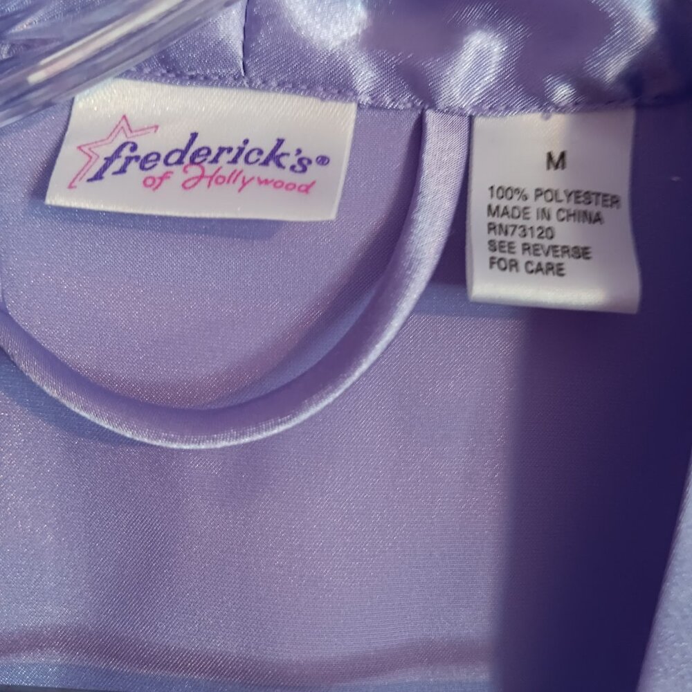 FREDERICK'S OF HOLLYWOOD VINTAGE PURPLE ROBE SIZE MEDIUM - Picture 2 of 6